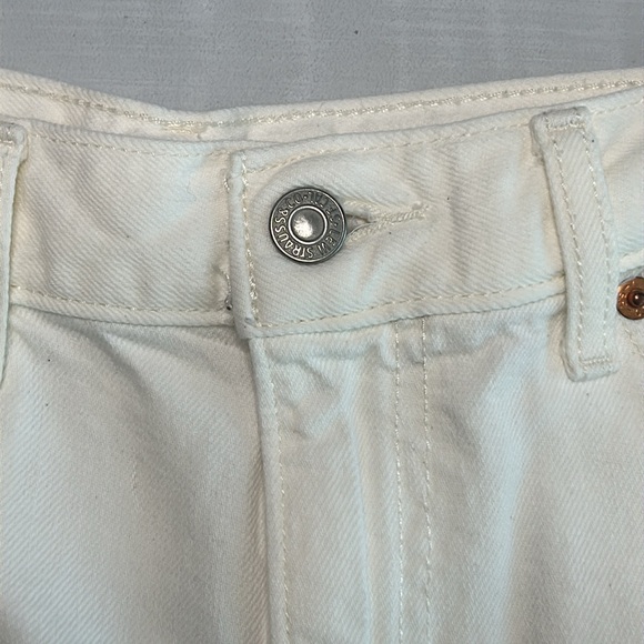 Moms Levi’s Mom A Line Shorts - Picture 8 of 12